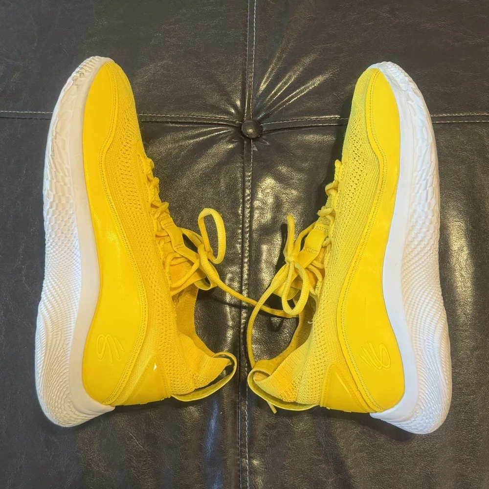 Under Armour Curry TB 8 Sneakers Men Size:12 Flow Smooth Butter Yellow